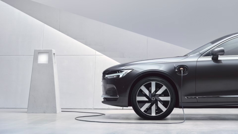 2026 Volvo ES90